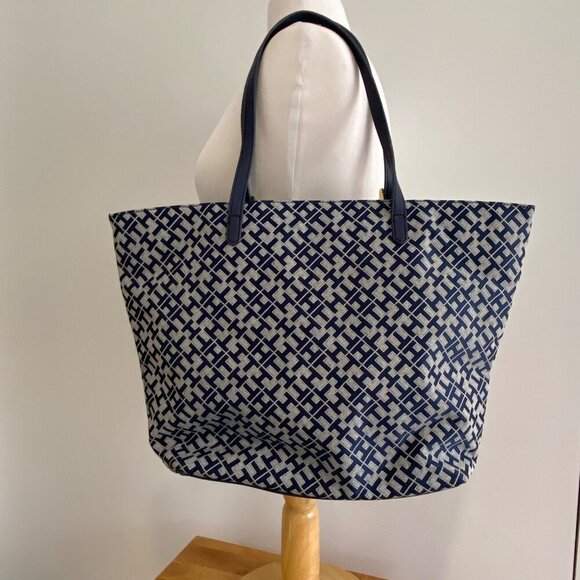 Tommy Hilfiger Navy &White Geometric Tote Bag/purse vegan Leather monogram large - Picture 4 of 13